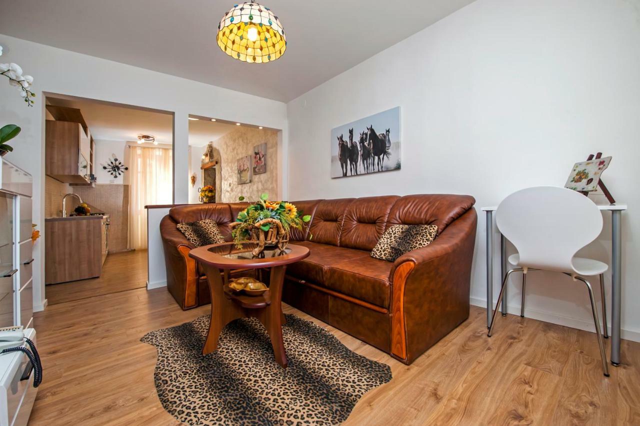 Vista Mare - Sea View Apartment โรวีน ภายนอก รูปภาพ