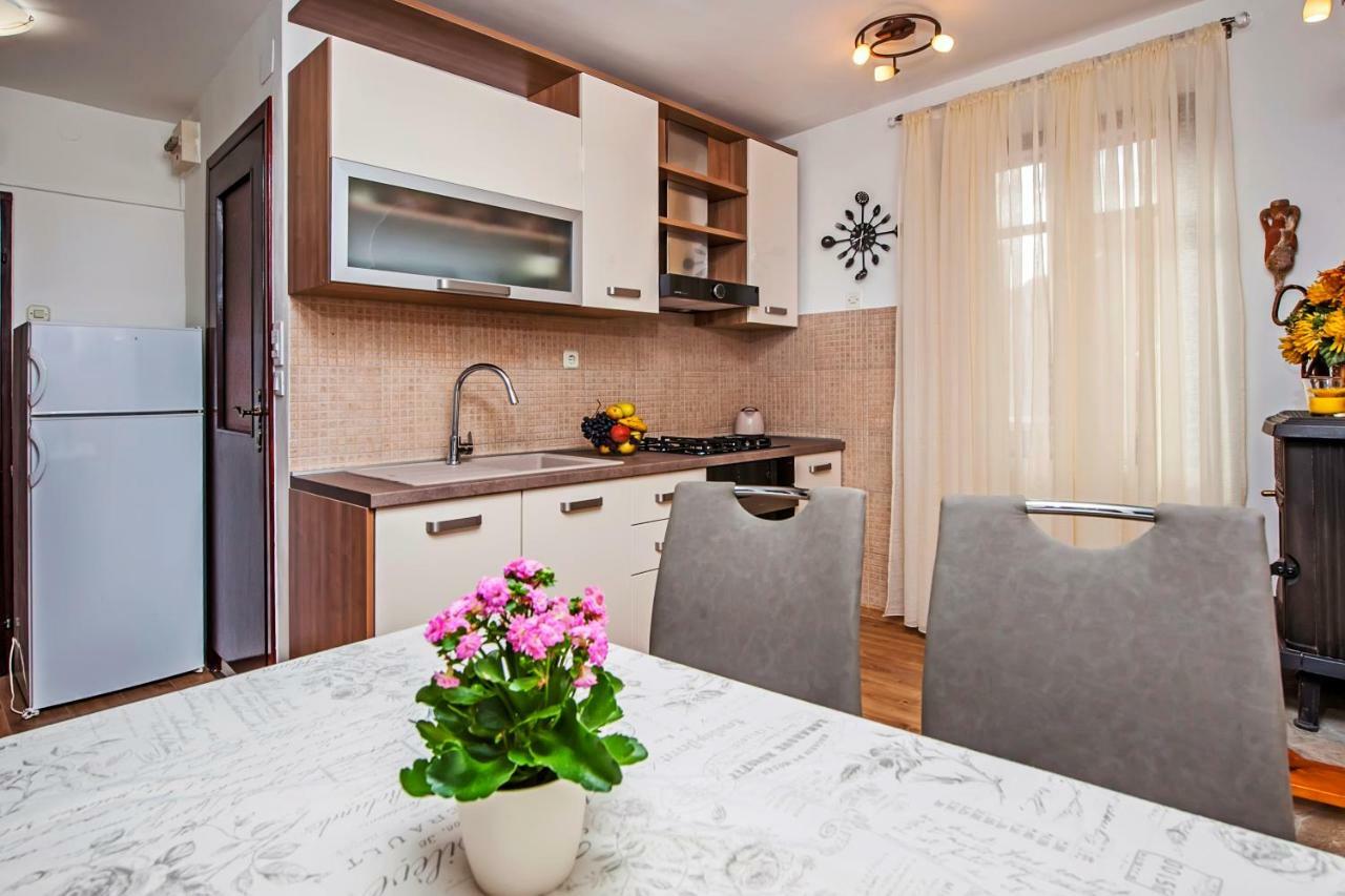 Vista Mare - Sea View Apartment โรวีน ภายนอก รูปภาพ