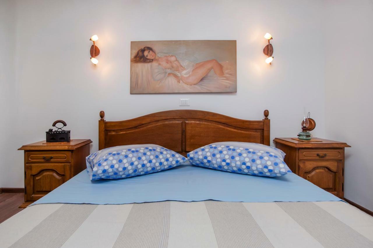 Vista Mare - Sea View Apartment โรวีน ภายนอก รูปภาพ