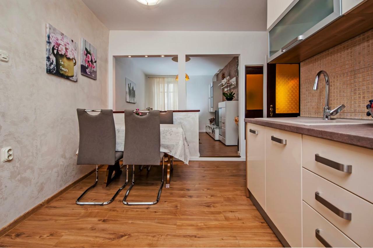 Vista Mare - Sea View Apartment โรวีน ภายนอก รูปภาพ